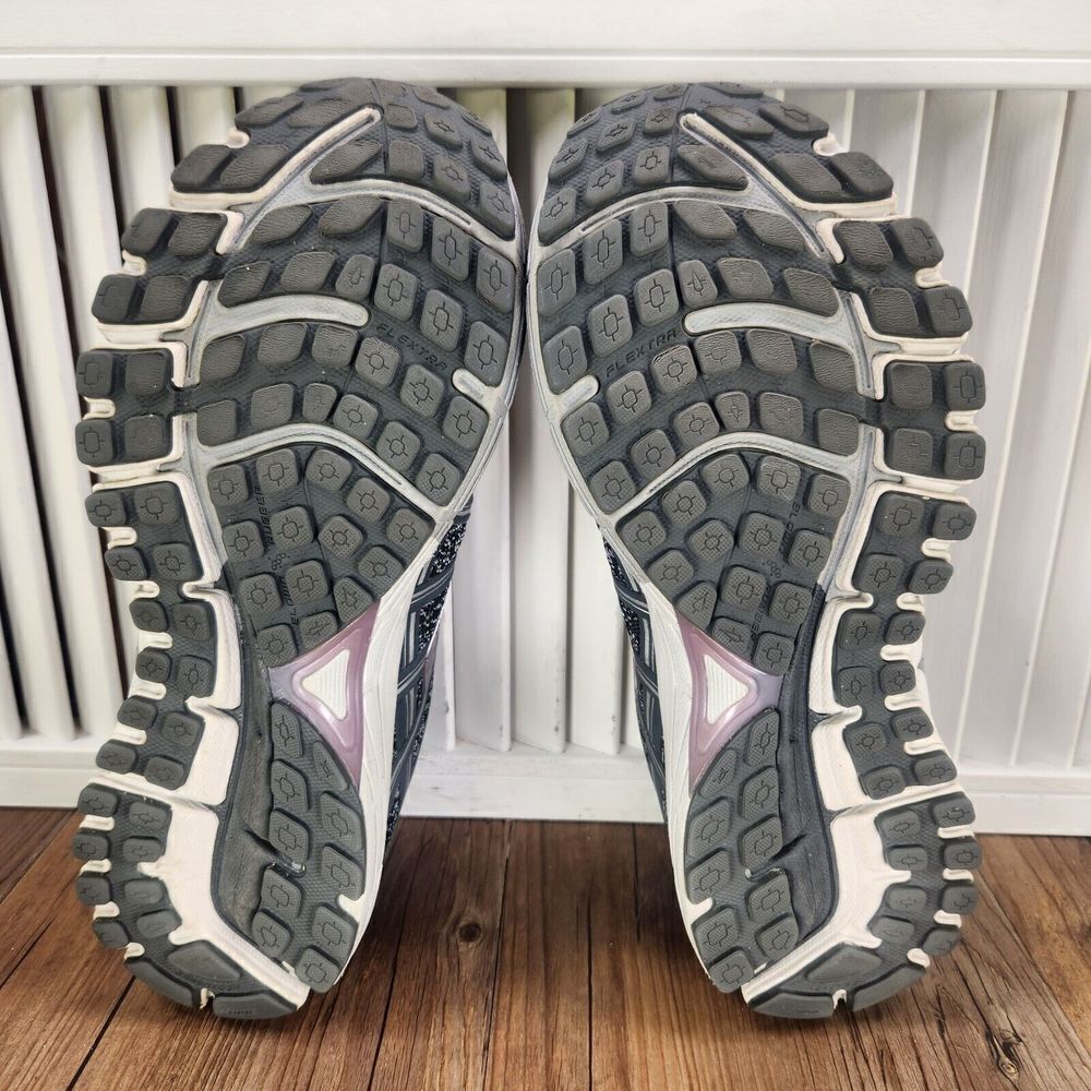 Brooks GTS 17 Women Sz 9.5 Gray Black Gym Low Shoes Sneakers Running 1202311B026 - Picture 7 of 10